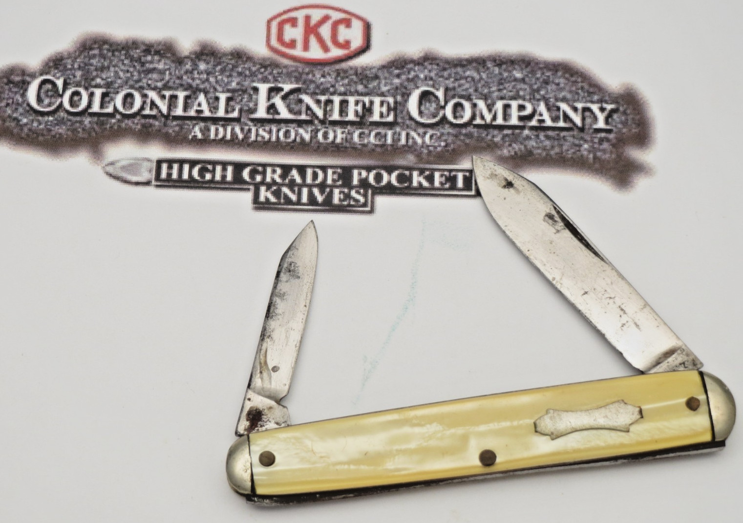 Antique 1920\'s - 30\'s Era Colonial Arched Stamp Sleeveboard Penknife - Light Use