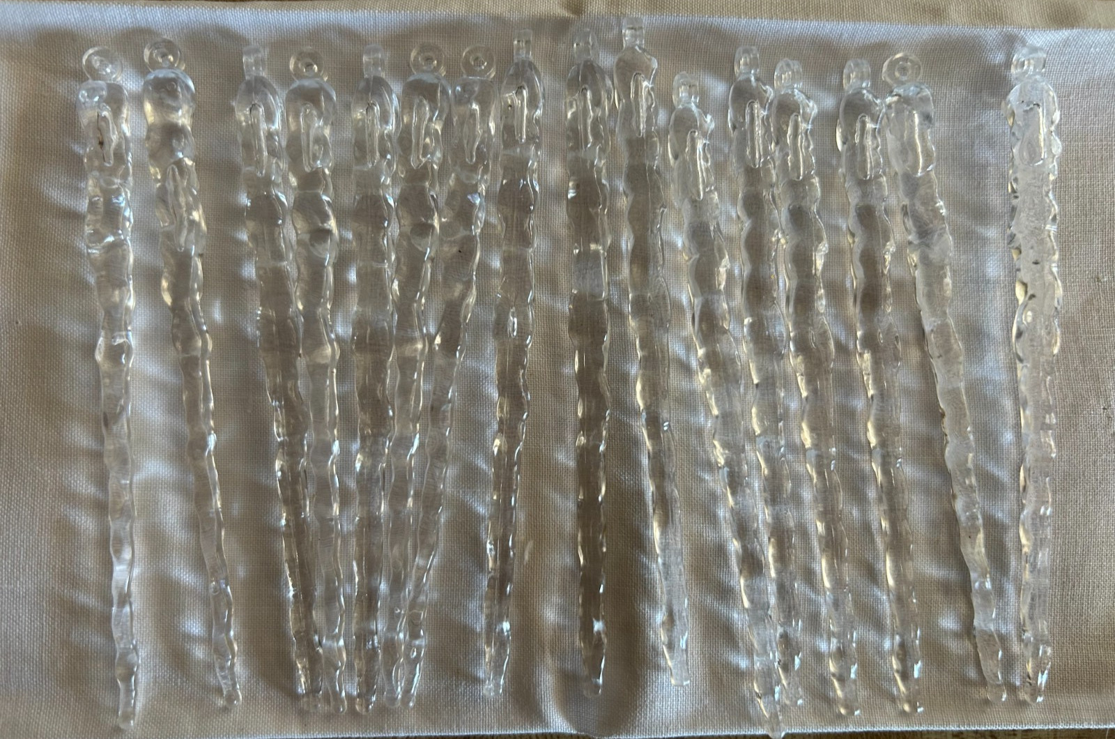 16 VTG Clear Plastic 4.5 16 VTG Clear Plastic 4.5