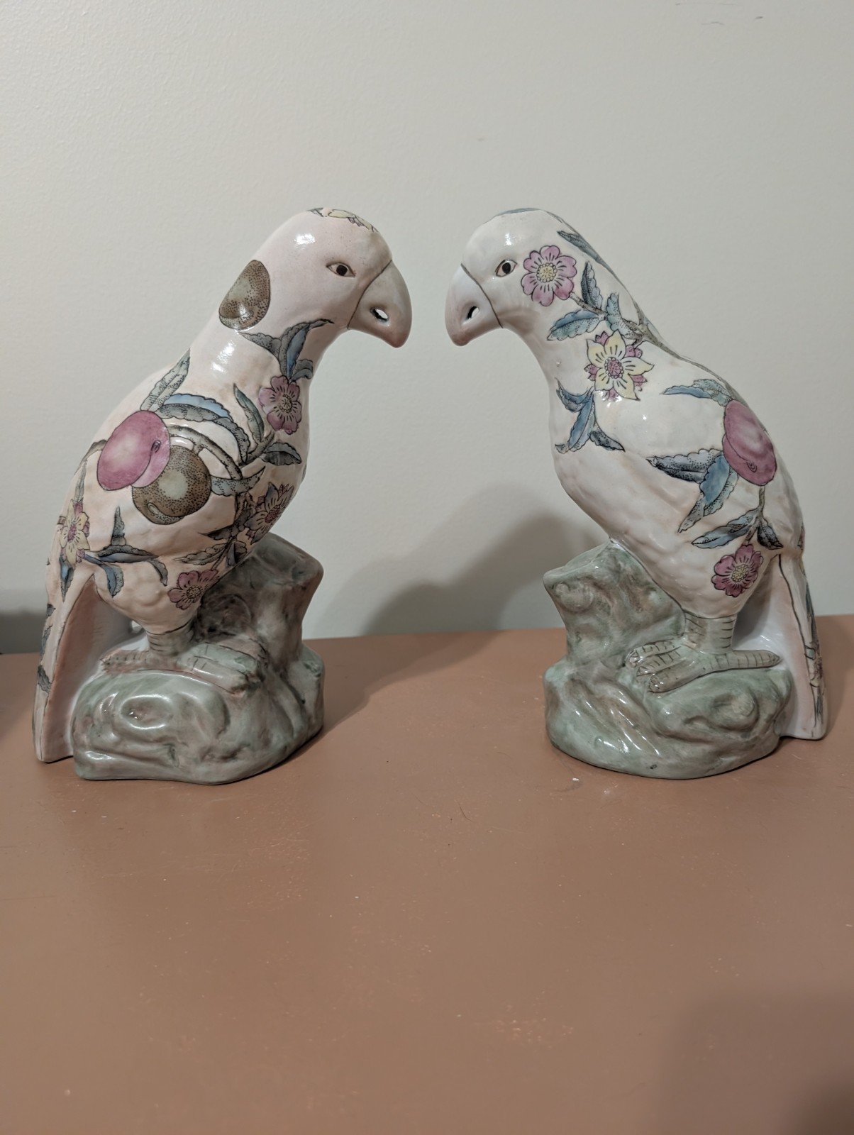 Vintage WBI China Chinoiserie Porcelain Parrot Figurines - Mirror Pair (1970-80)