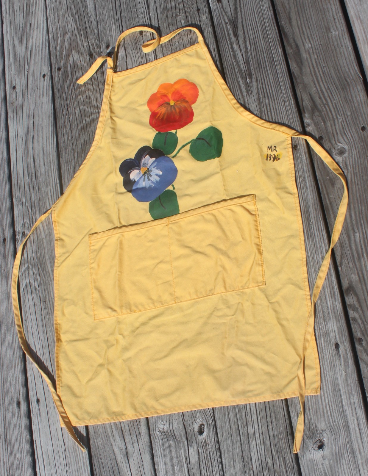 Vintage Yellow Apron with Hand Painted Pansies Vintage Yellow Apron with Hand Painted Pansies