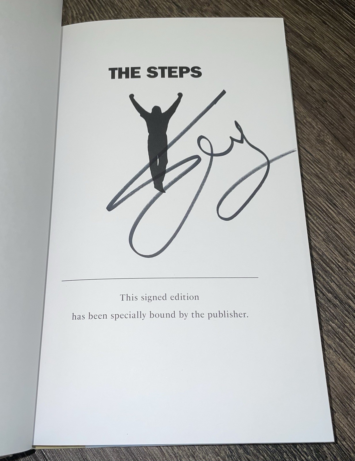 Sylvester Stallone Signed The Steps Book Autograph Rocky Balboa GRAD LOA Sylvester Stallone Signed The Steps Book Autograph Rocky Balboa GRAD LOA