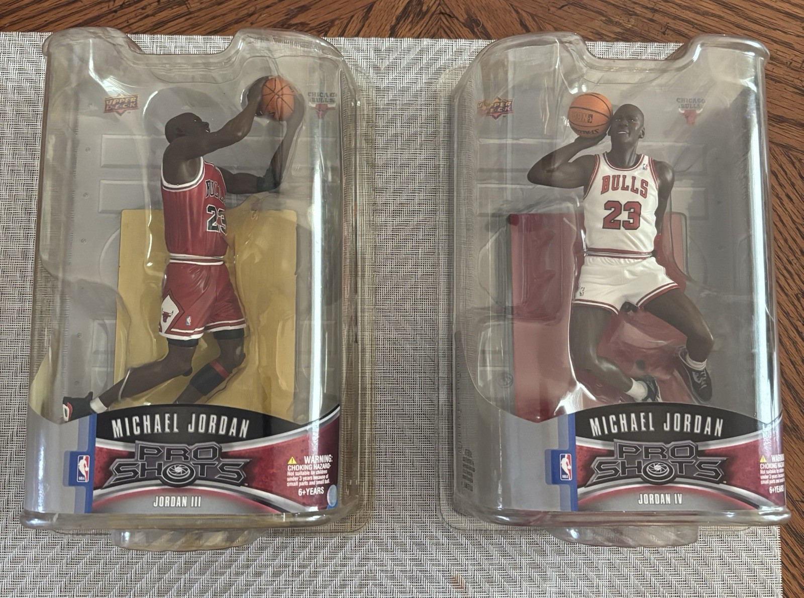 Upper Deck Pro Shots Michael Jordan NBA Basketball Figures 2-Pack Unopened