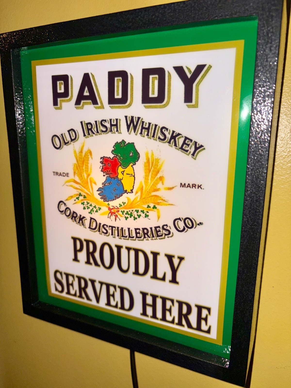 Paddy Irish Whiskey Bar Ireland Man Cave Retro Advertising Lighted Sign Paddy Irish Whiskey Bar Ireland Man Cave Retro Advertising Lighted Sign