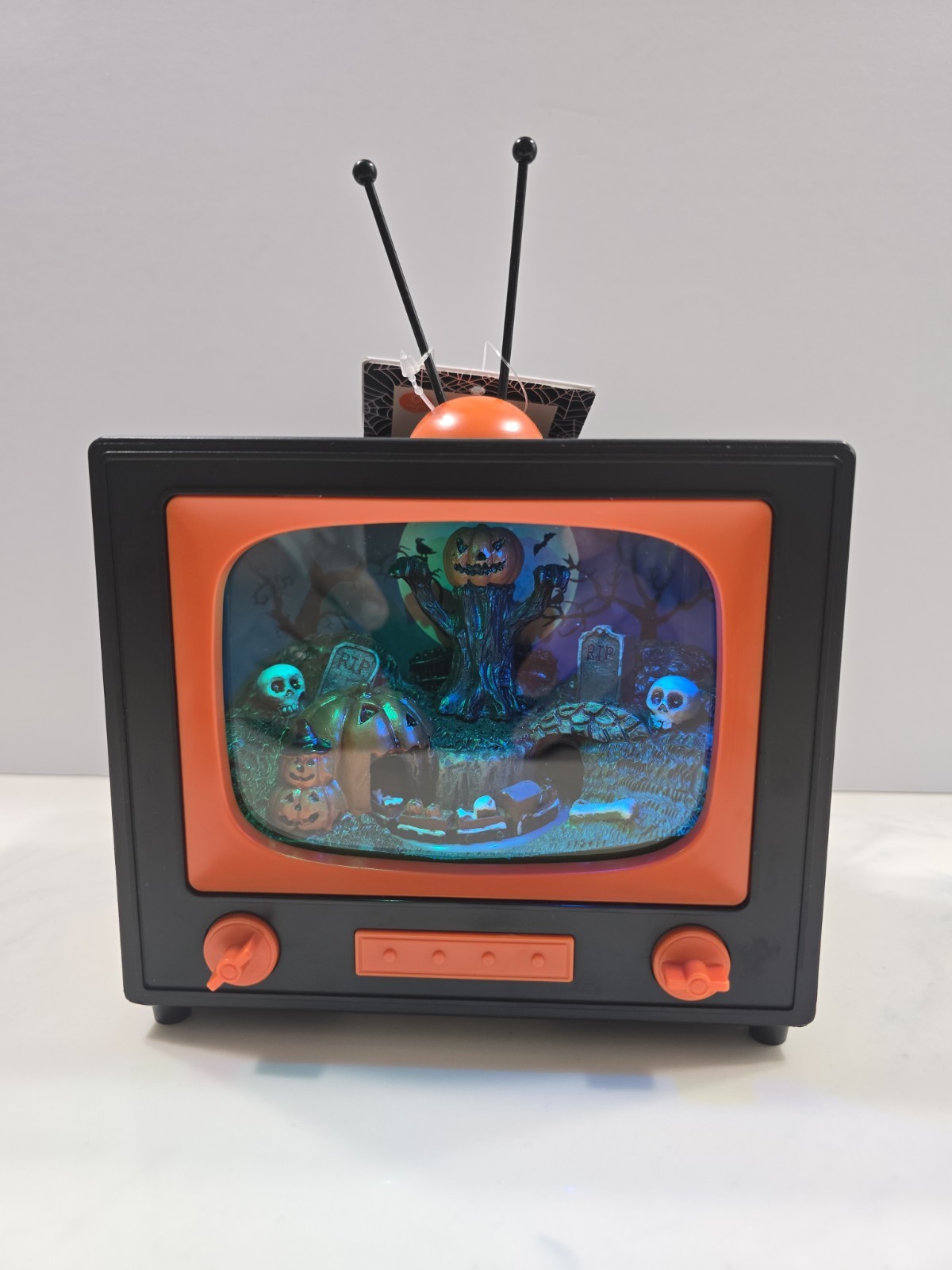 FESTIVE VOICE ANIMATED HALLOWEEN TV. NEW WITH TAG FESTIVE VOICE ANIMATED HALLOWEEN TV. NEW WITH TAG