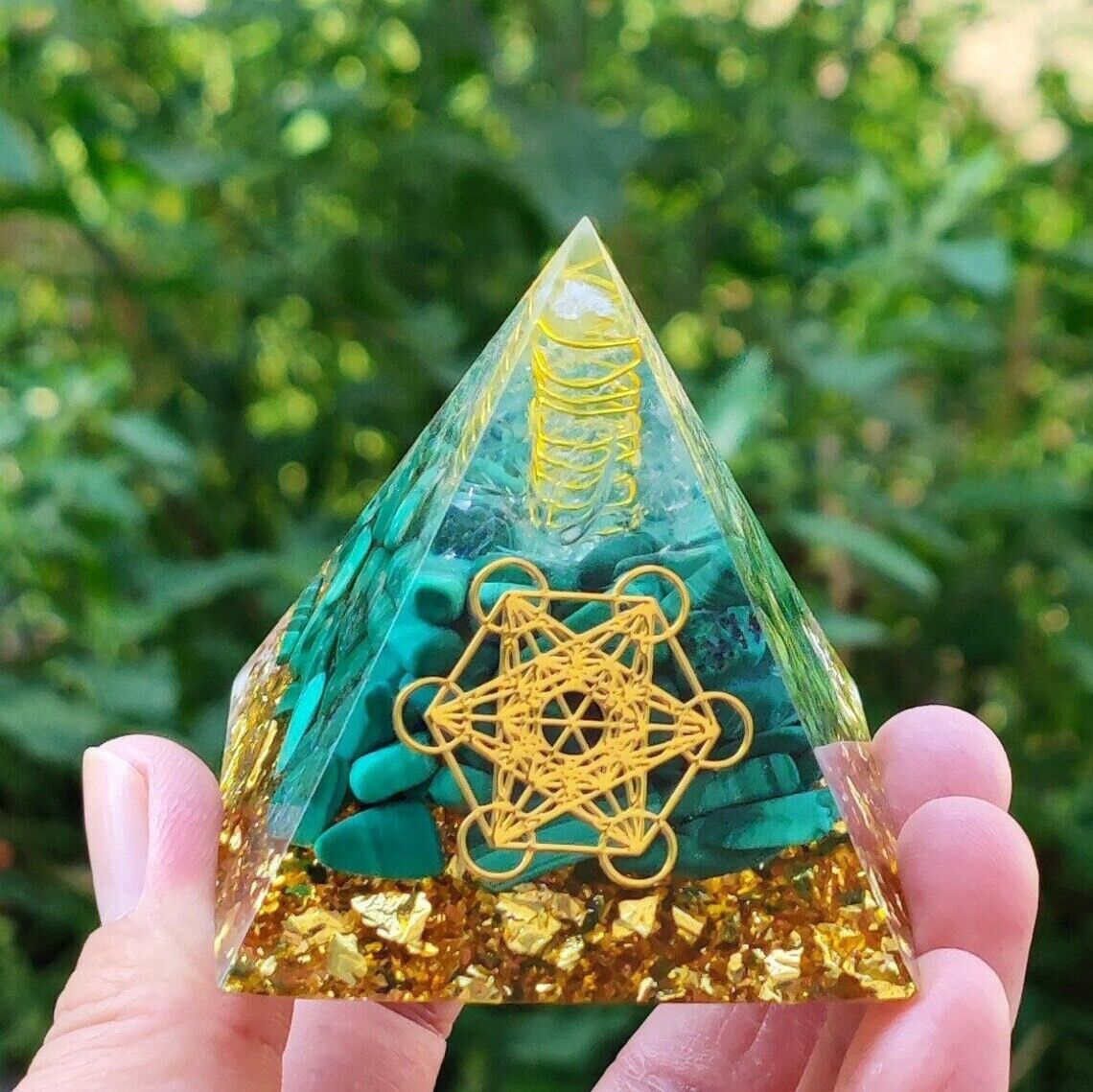 Natural Crystal Orgonite Pyramid Malachite Healing Reiki Orgone Pyramid Decor