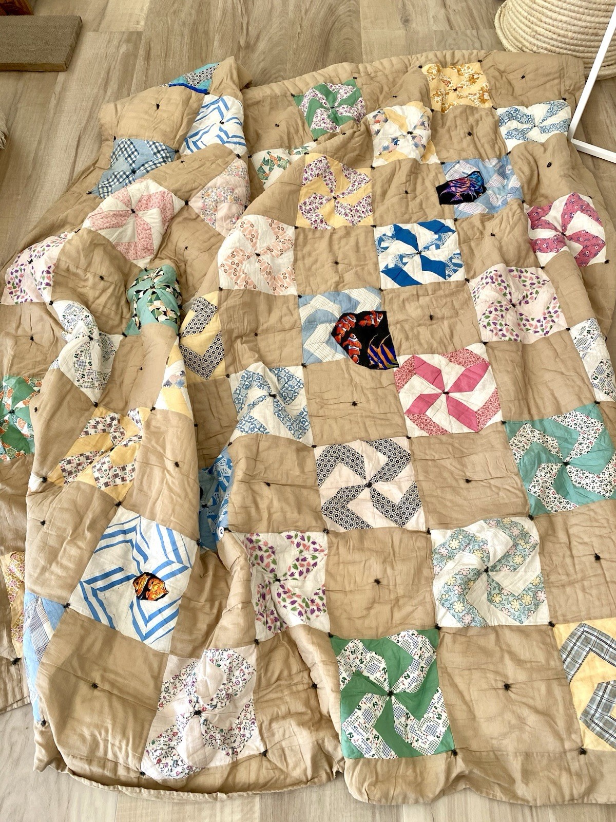 Vintage Homemade Pinwheel Quilt Cotton Flour Whirligig Block Size 84x74 PROJECT