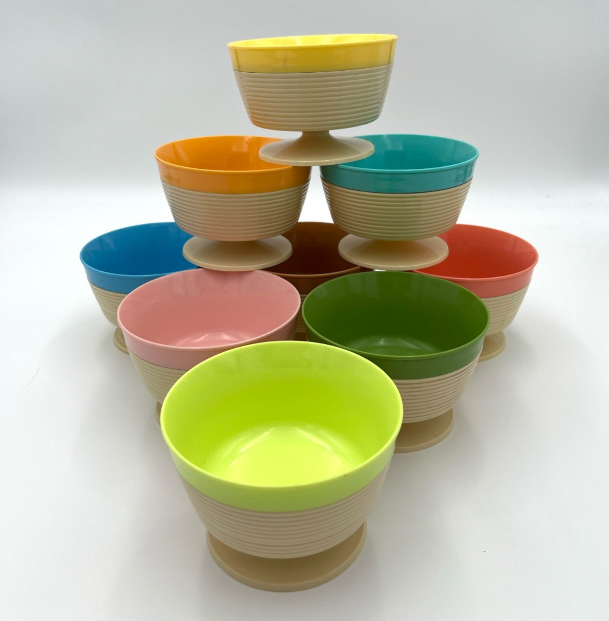 Vintage MCM Raffiaware Thermo-Temp Ice Cream Dessert Bowls Set 9 Pastel