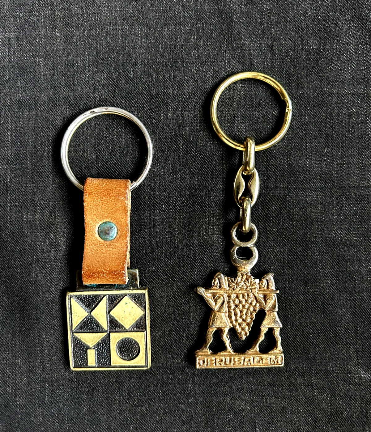 Vintage Jerusalem Israel Museum  Souvenir Keychains Lot of 2 Holy Land Key Rings
