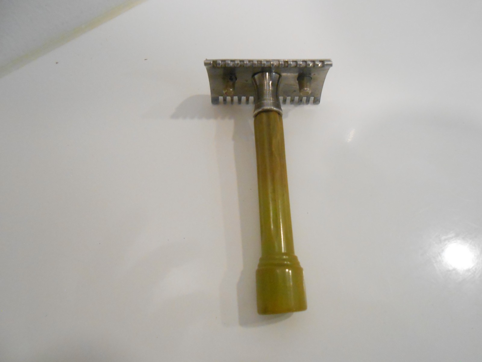 Rare Vintage Federal 3 piece razor \