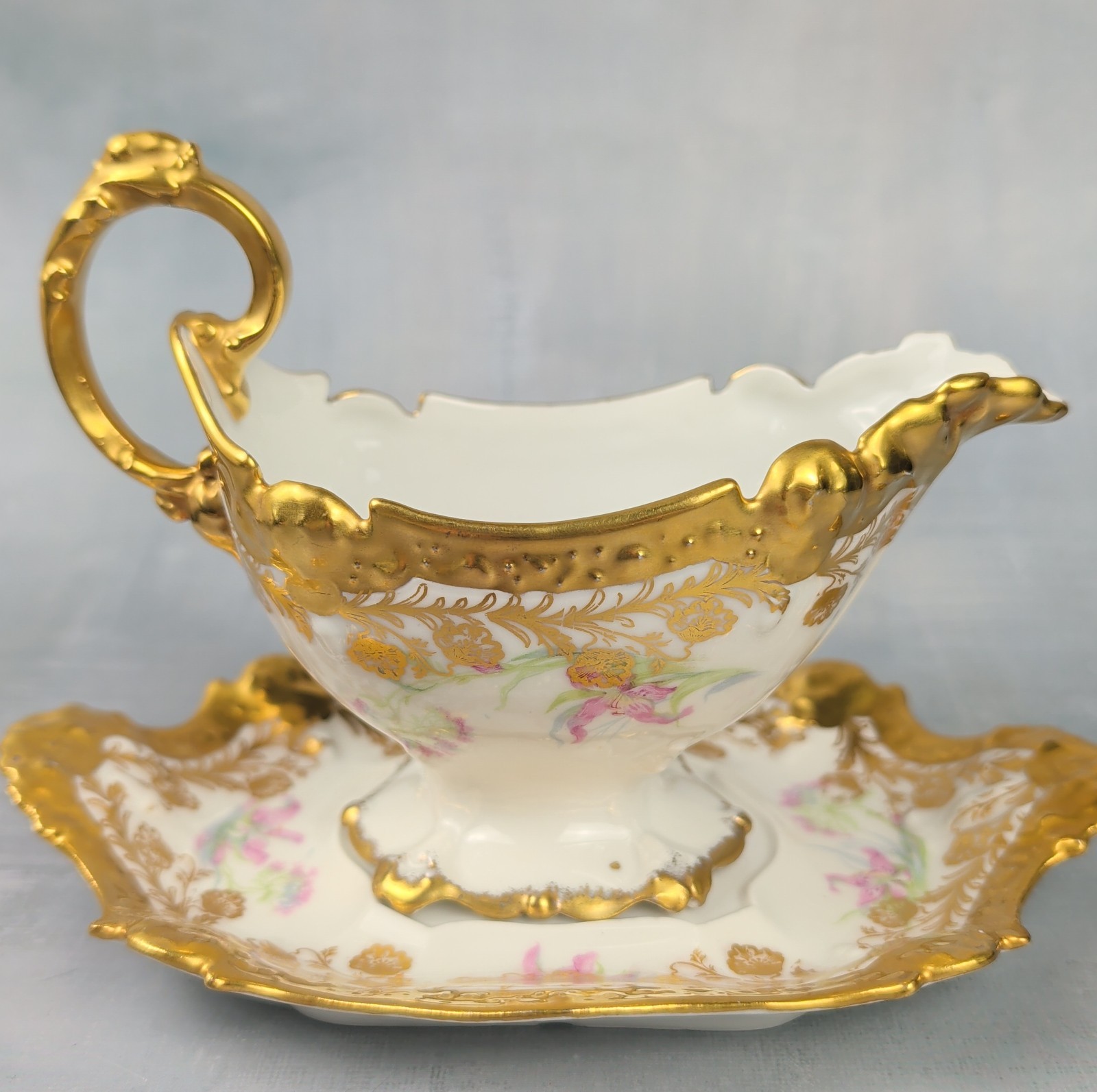 Blakeman & Henderson B&H Limoges France Heavy Gold Gilt Gravy Boat & Underliner 