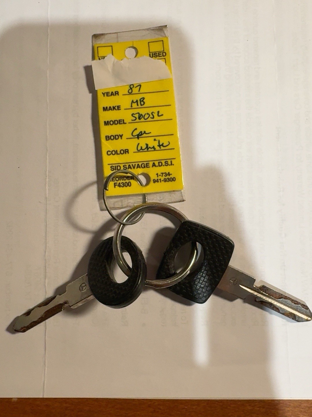 Vintage 1987 Mercedes-Benz 560SL R107 Original HUF Keys (2) Vintage OEM Key Set Vintage 1987 Mercedes-Benz 560SL R107 Original HUF Keys (2) Vintage OEM Key Set