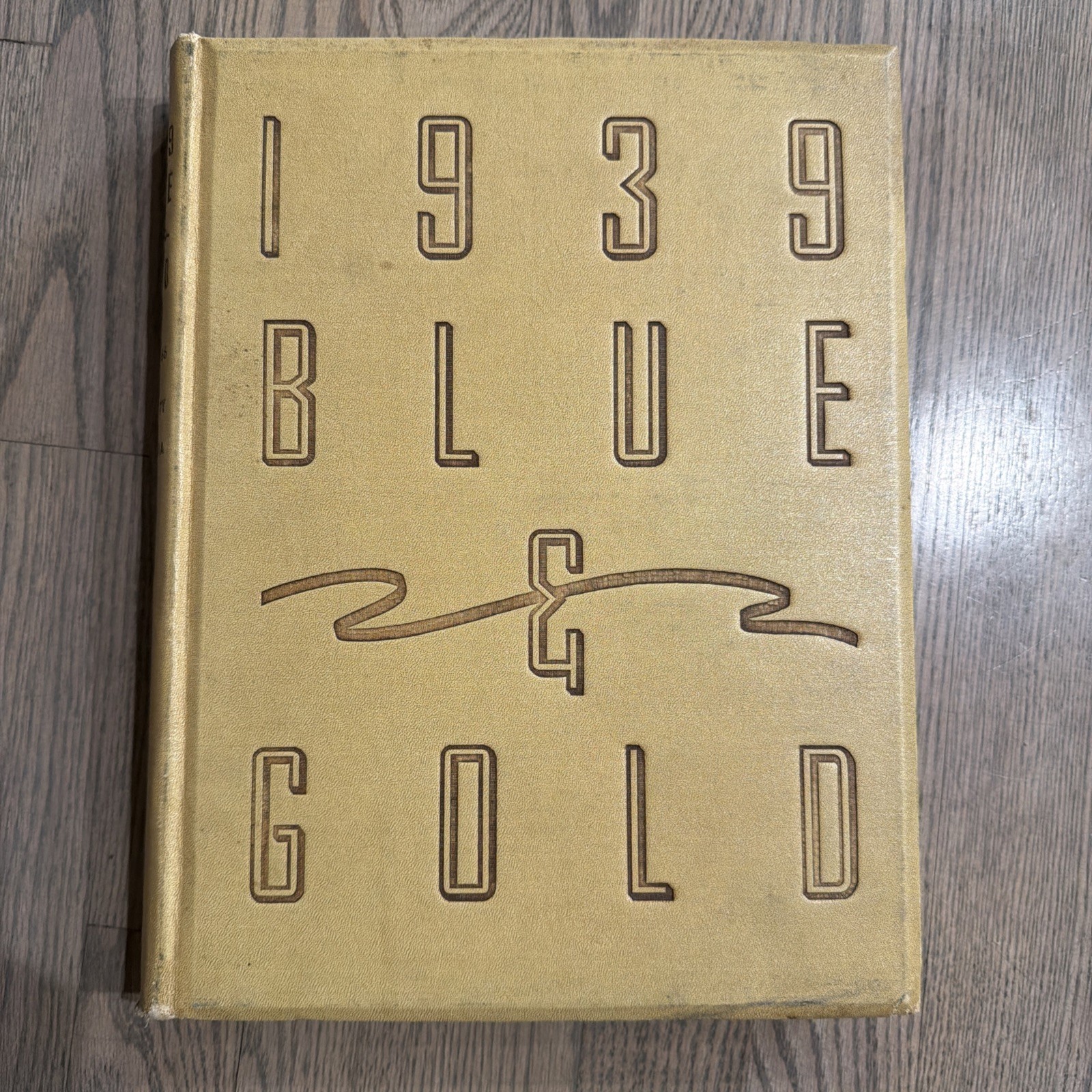 1939 Blue and Gold Berkeley Yearbook University of California Gregory Peck