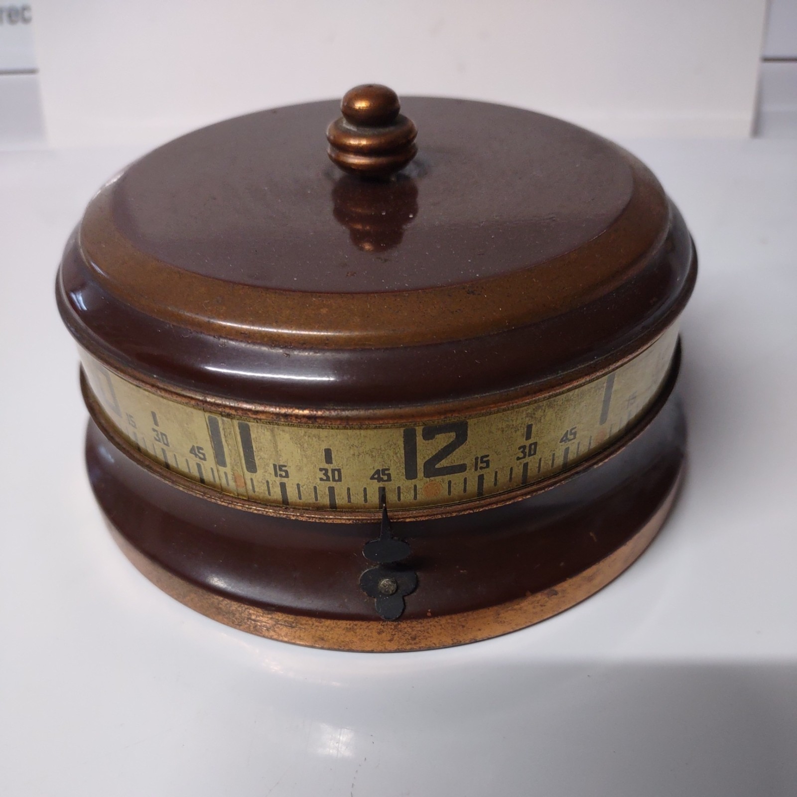 Vintage 1930s LUX Mystery Rotary Tape Measure Novelty Clock Made In USA Vintage 1930s LUX Mystery Rotary Tape Measure Novelty Clock Made In USA