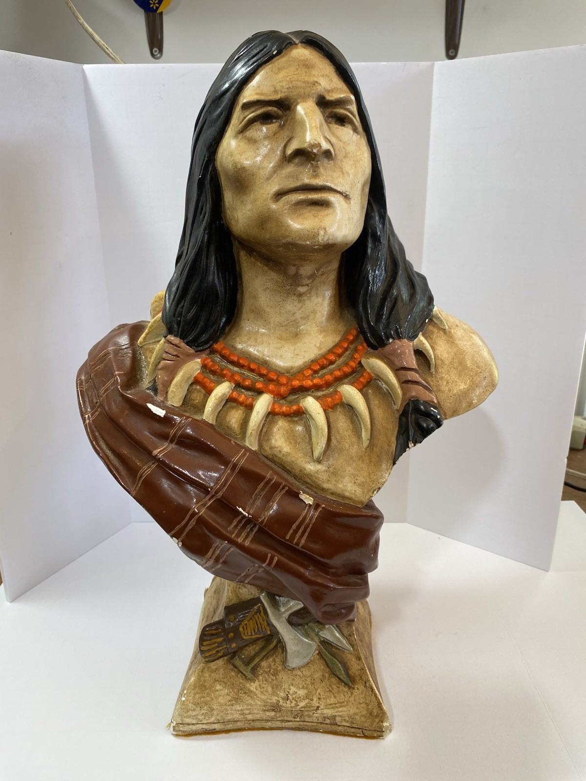 NATIVE AMERICAN CHALKWARE 18” INDIAN VINTAGE BUST STORE DISPLAY NATIVE AMERICAN CHALKWARE 18” INDIAN VINTAGE BUST STORE DISPLAY