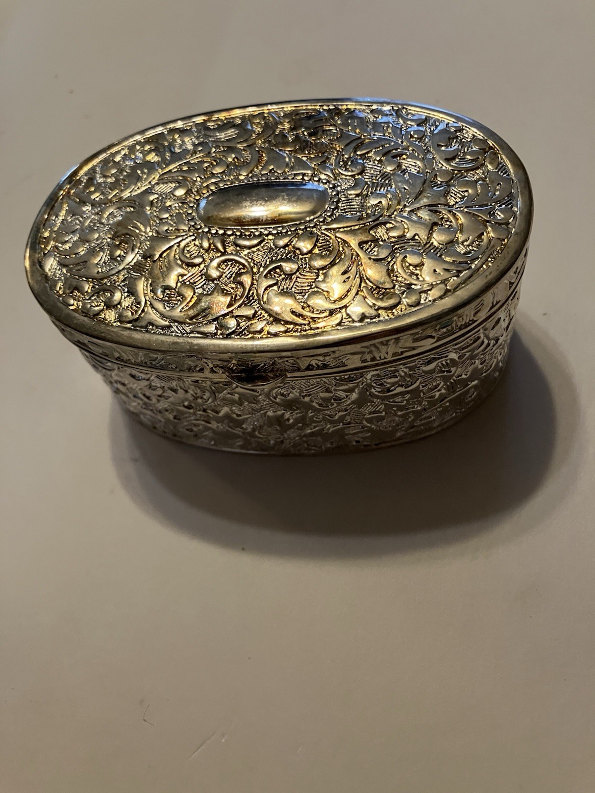 Vintage Oval Silver-plated Trinket Jewelry box with  Velvet Lining