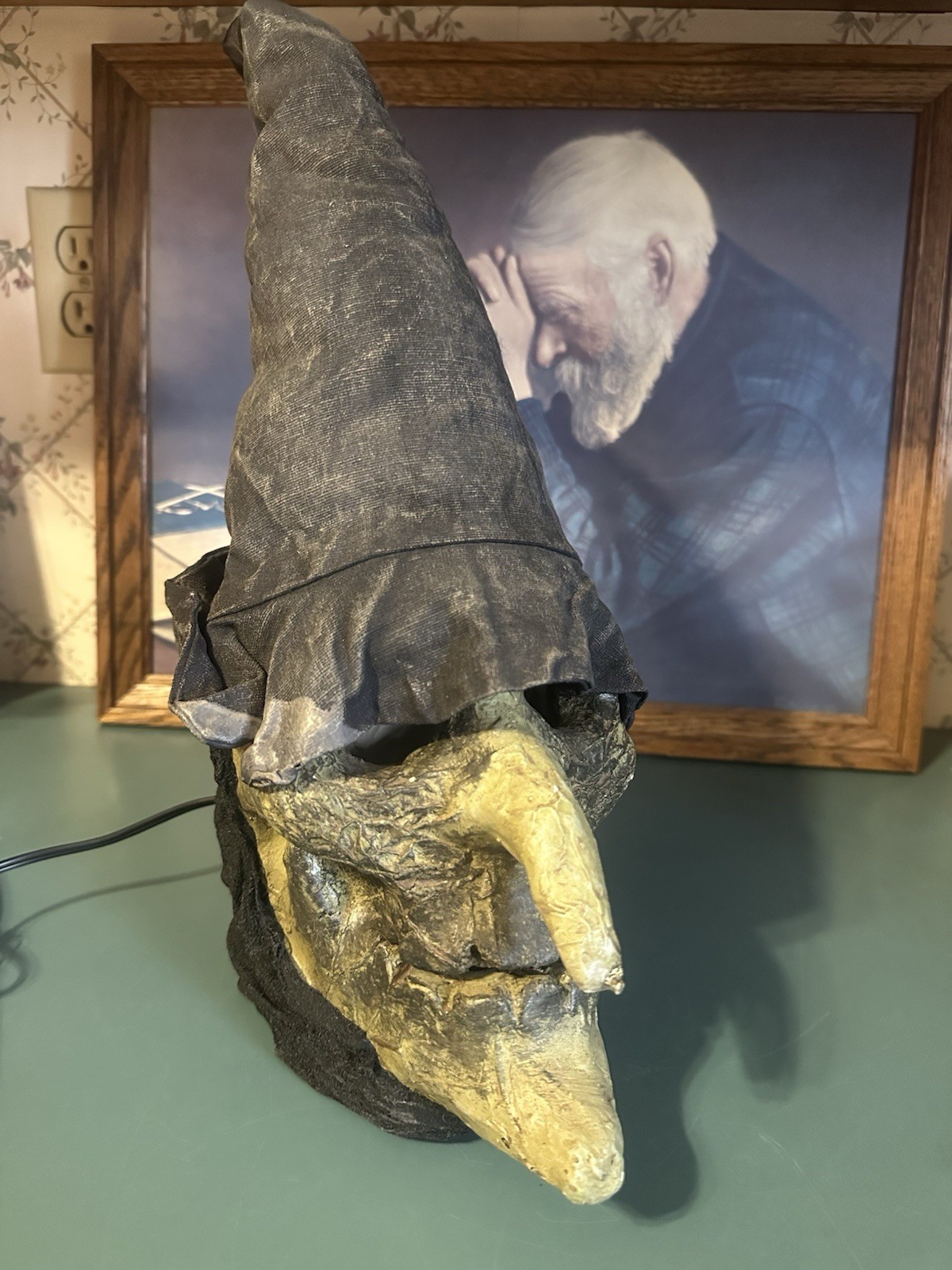 Primitives by Kathy Pumpkinrot Lighted Witch Head Wendy The Witch Paper Mache 