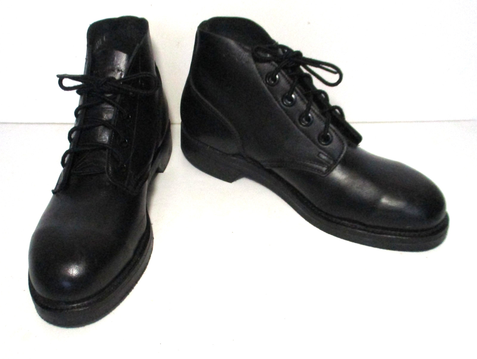 1983 US NAVY USN Boots Boondockers Chukka 7 1/2 N Men Jet Fuel Resistant Soles