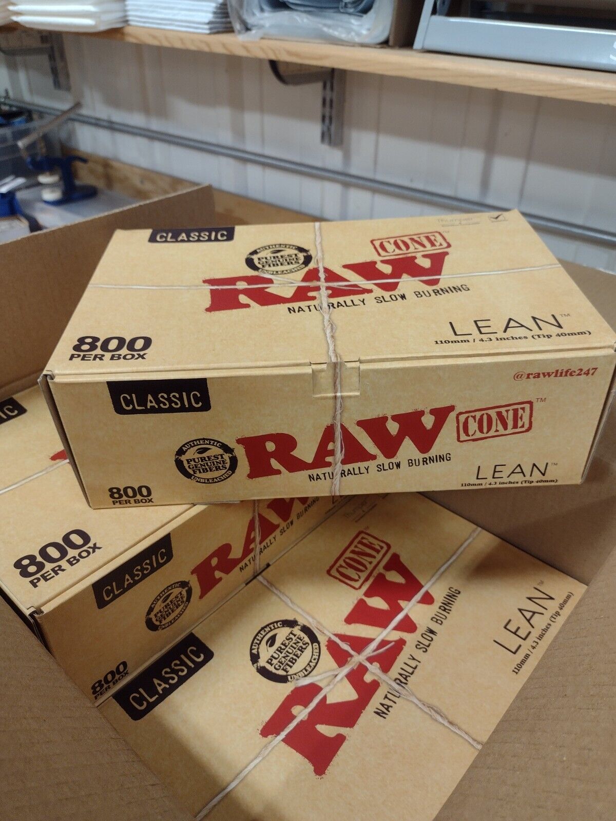Raw Classic Natural Unrefined Pre-Rolled 800 - Lean Size Cones