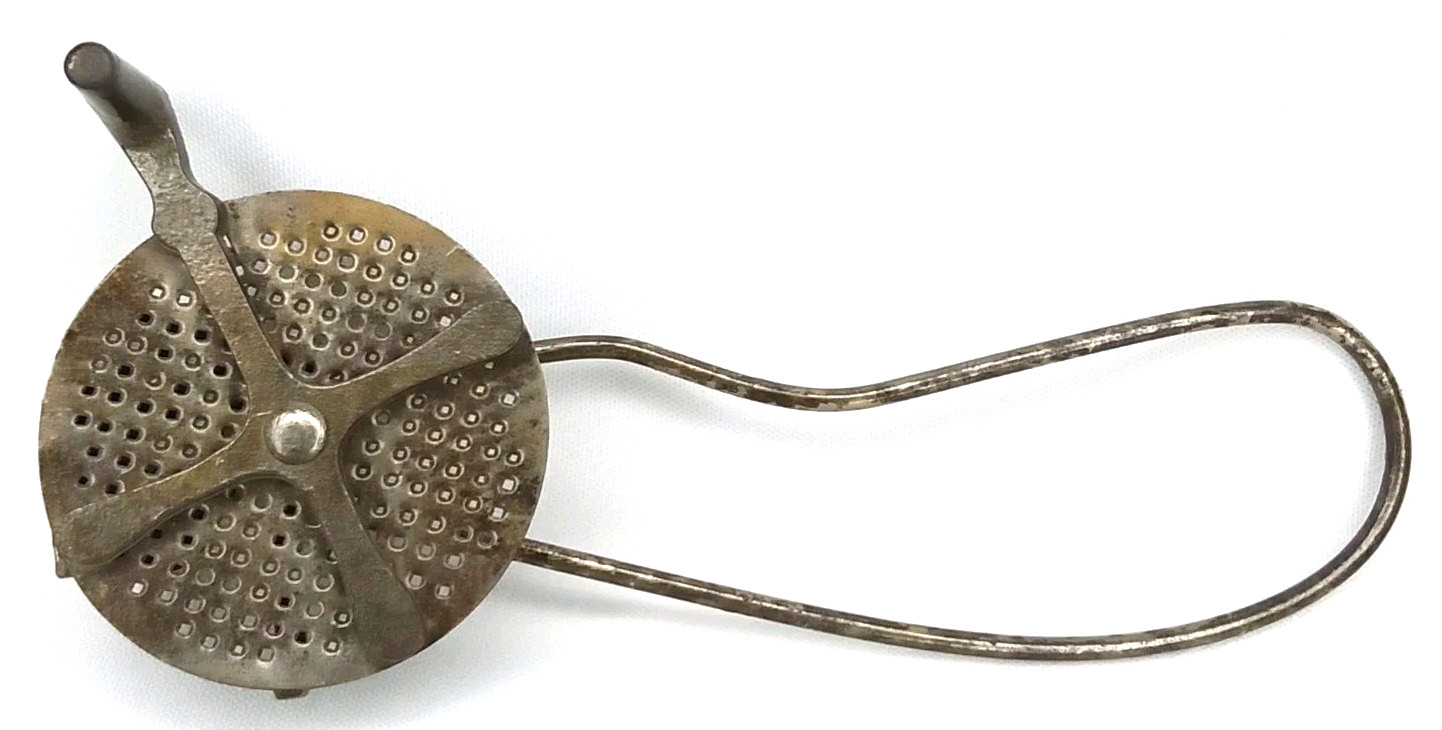 MTE Co Family Metal Nutmeg Grater Made In USA Antique 1900s