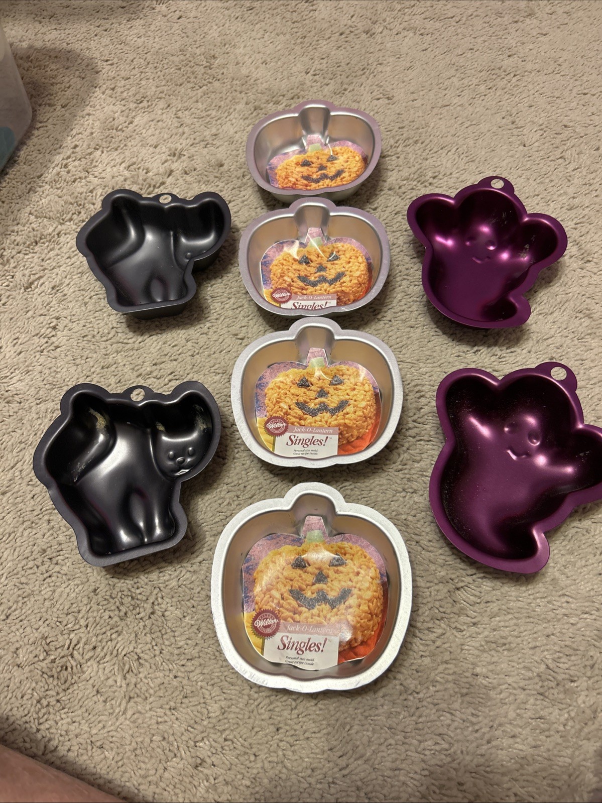 8 Wilton Halloween Mini Personal Baking Pans Bake Mold Treats Pumpkin Ghost Cat