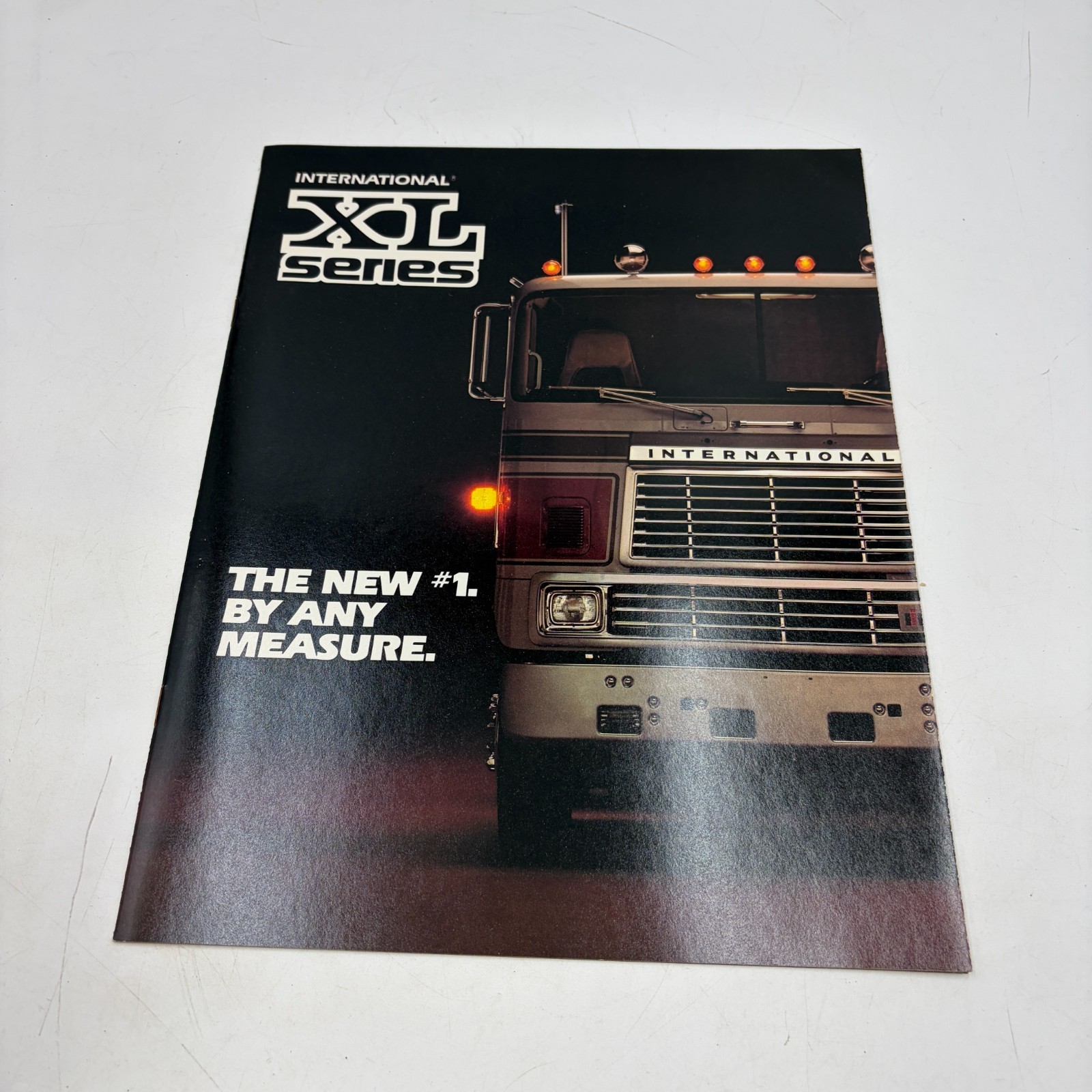 INTERNATIONAL XL SERIES Vintage Semi Truck Dealer Sales Brochure data spec sheet