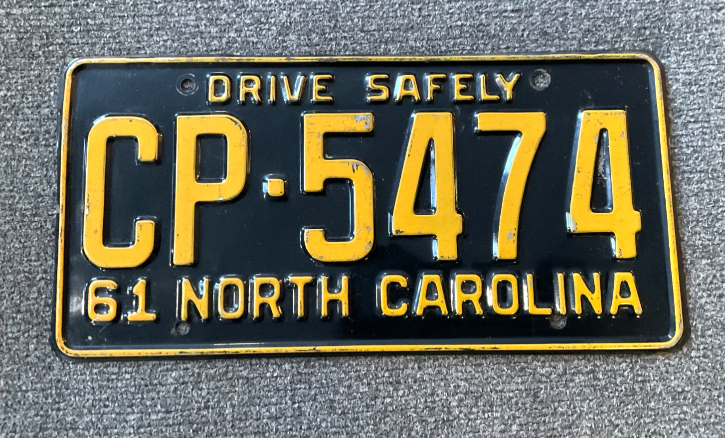 RARE 1961 NORTH CAROLINA LICENSE PLATE ORIGINAL FORD CHEVY DODGE NICE
