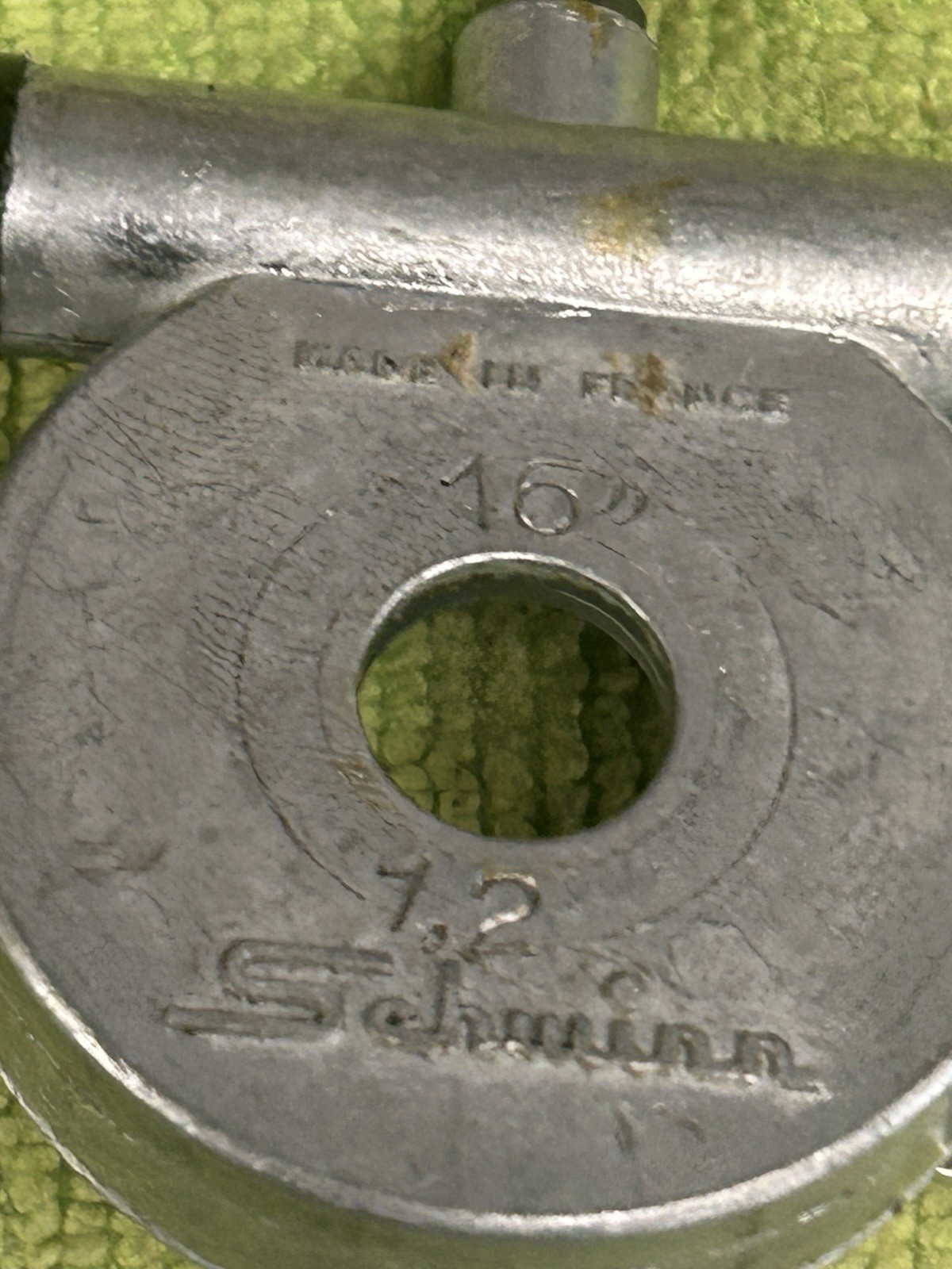 VINTAGE NOS OEM SCHWINN KRATE 16 INCH SPEEDOMETER DRIVE