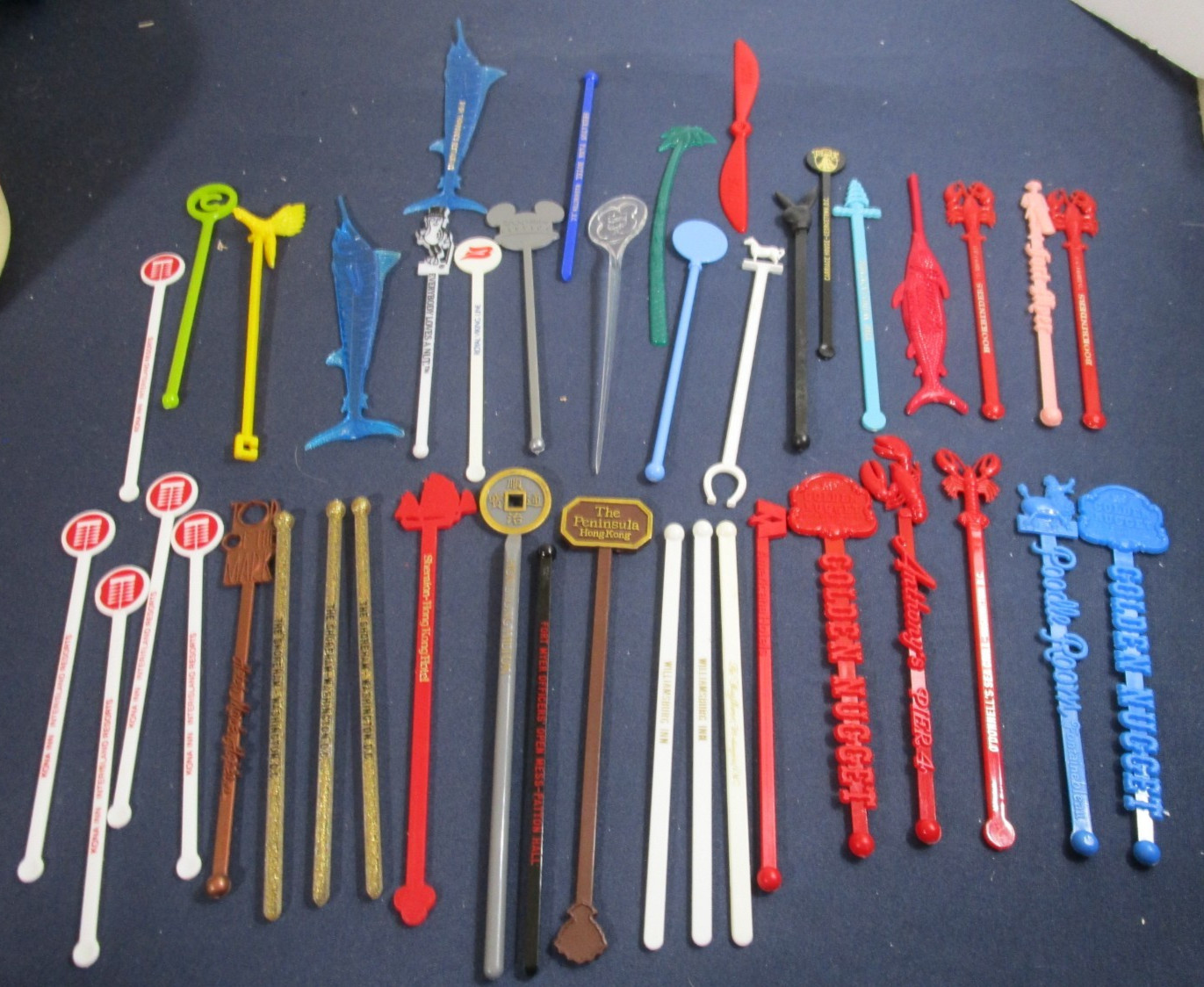 Swizzle Sticks 43 Vintage Drink Cocktail Stirrers Mixed Lot Hotel, Bar, etc. Swizzle Sticks 43 Vintage Drink Cocktail Stirrers Mixed Lot Hotel, Bar, etc.