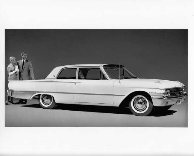 1961 Ford Galaxie Tudor Sedan Press Photo and Release 0013