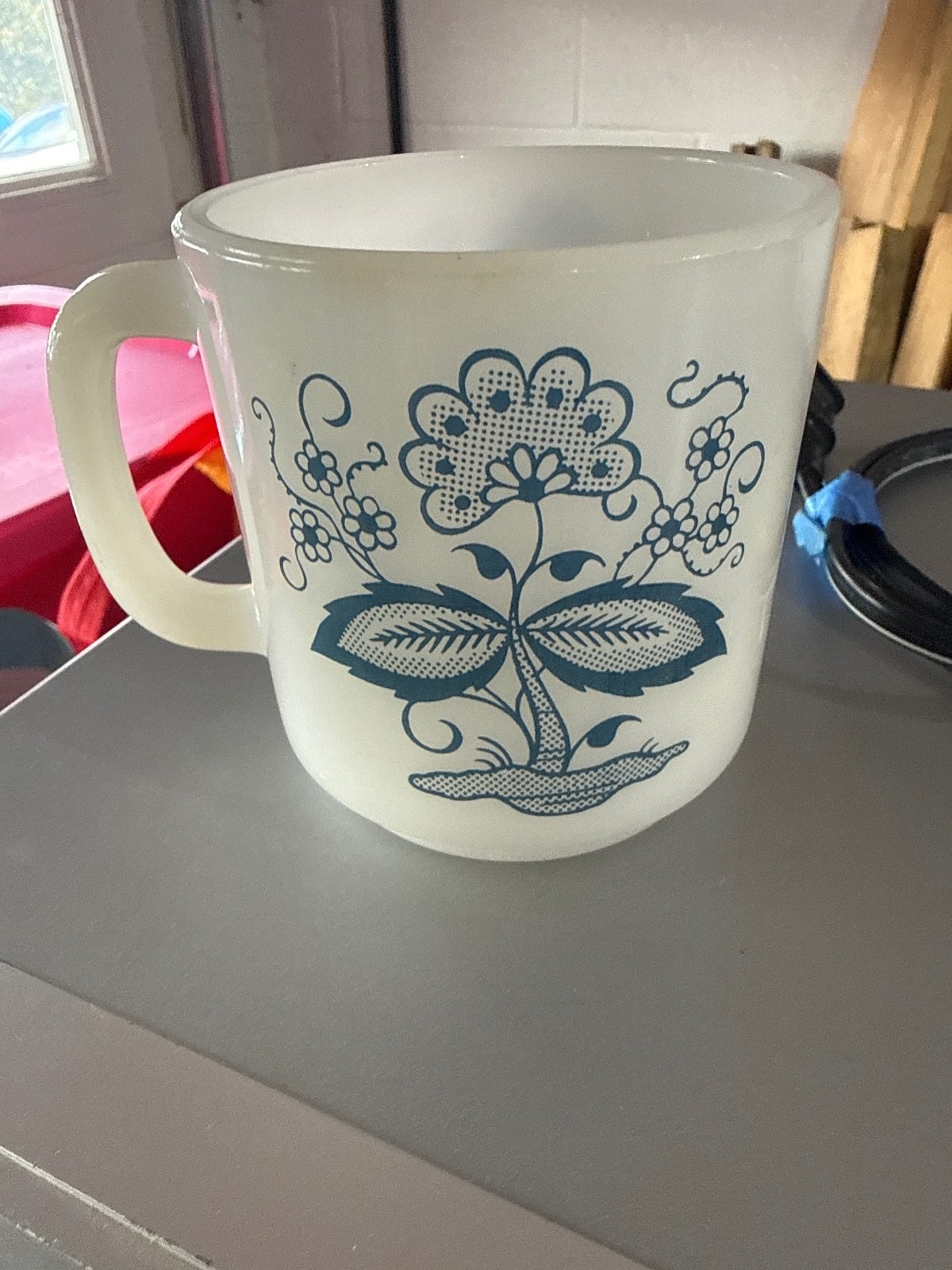Vintage-Style Cream Glass Coffee Mug Blue Floral Pattern Vintage-Style Cream Glass Coffee Mug Blue Floral Pattern