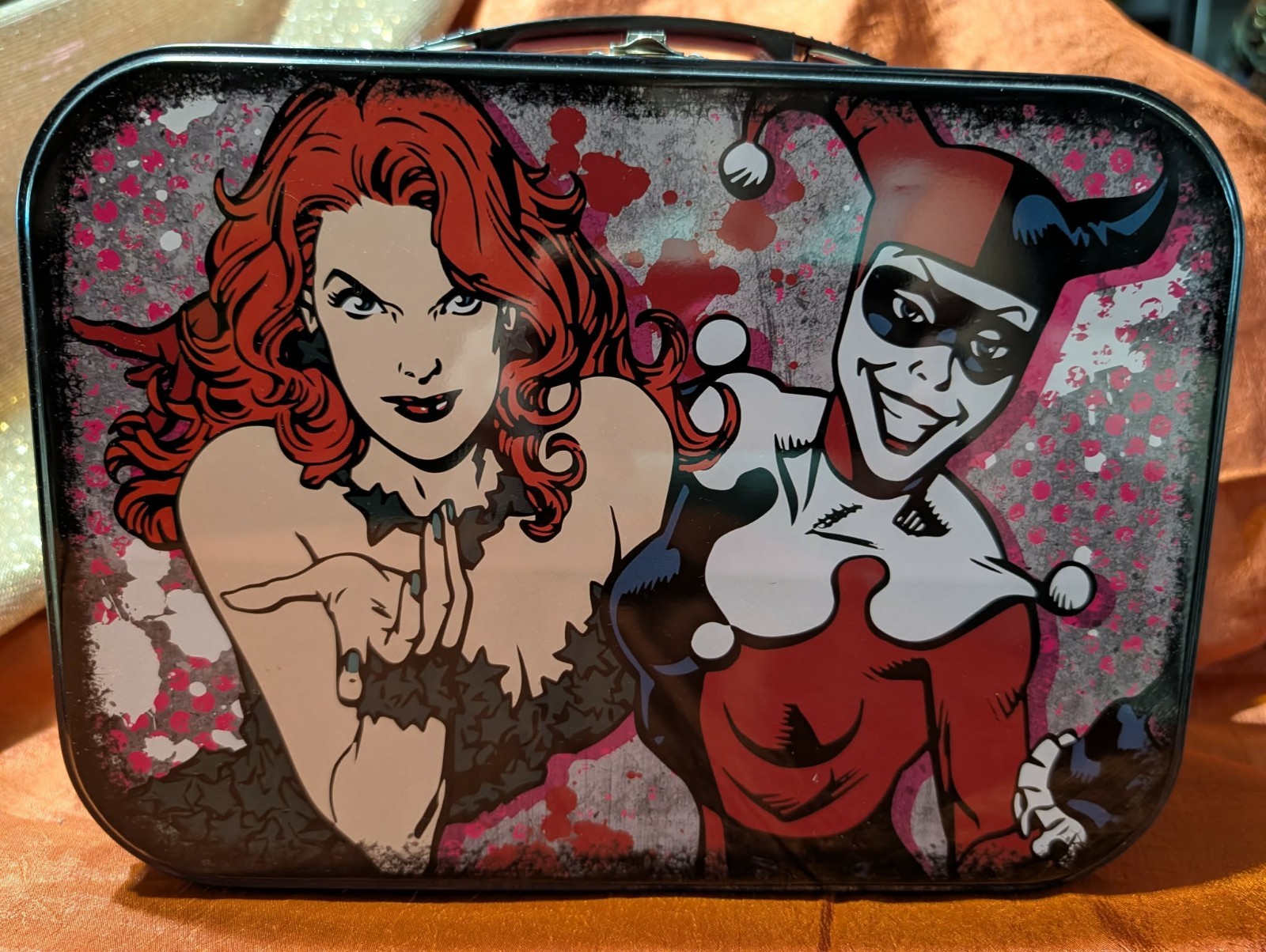 Poison Ivy Harley Quinn Batman Bad Girls Collectible Tin Tote Westland Retired