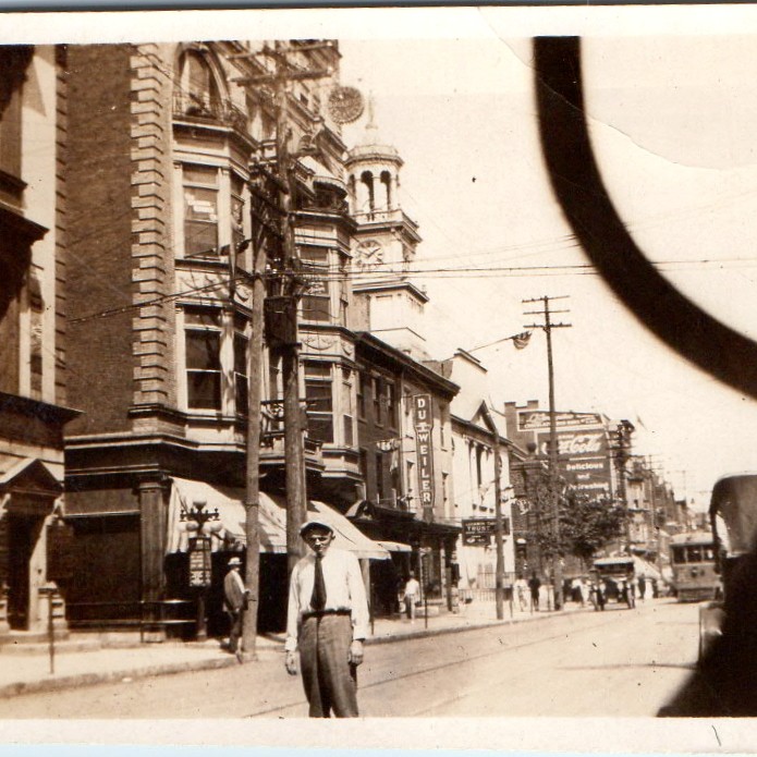 c1930s Lebanon, PA Cumberland St Courthouse Dutweiler Coca-Cola Trolley Man Pic