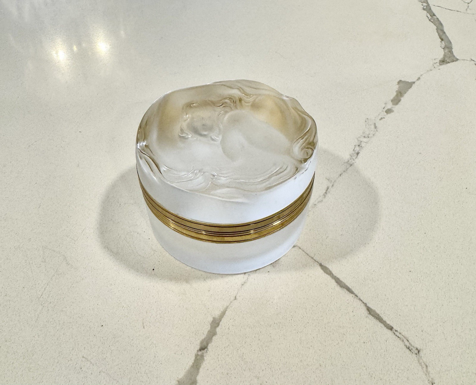 Vintage Lalique France Daphine Frosted Crystal Hinged Vanity Box Signed MINT