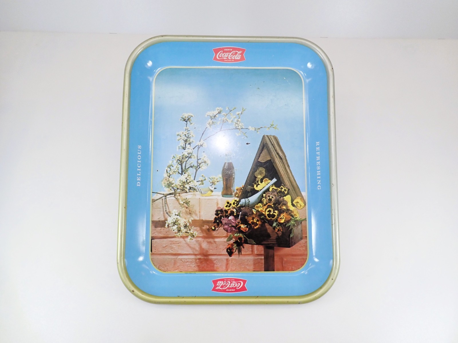 Rare Vintage 1957 Canadian Coca-Cola Birdhouse Serving Tray Tin Litho Gold Rim Rare Vintage 1957 Canadian Coca-Cola Birdhouse Serving Tray Tin Litho Gold Rim