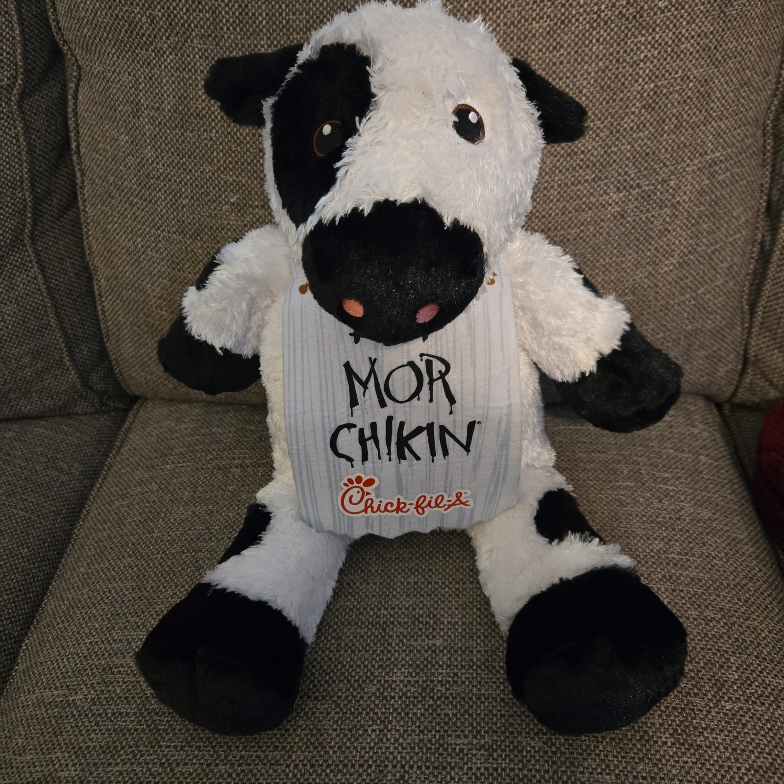 2017 Chick-Fil-A LARGE Plush Cow “Eat Mor Chikin” Official Chick Fil A 20” Rare
