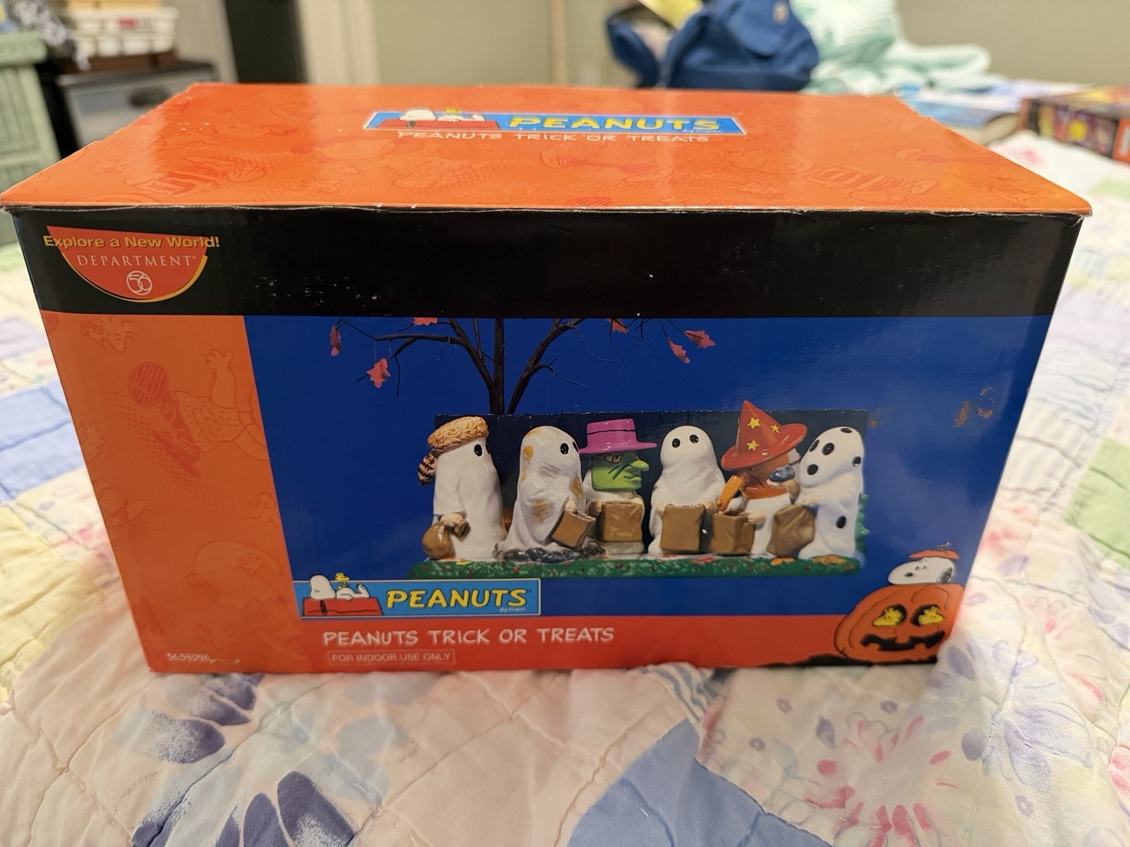 Dept 56 Peanuts Gang Trick or Treats Halloween Ceramic Figurine in Box 5659096