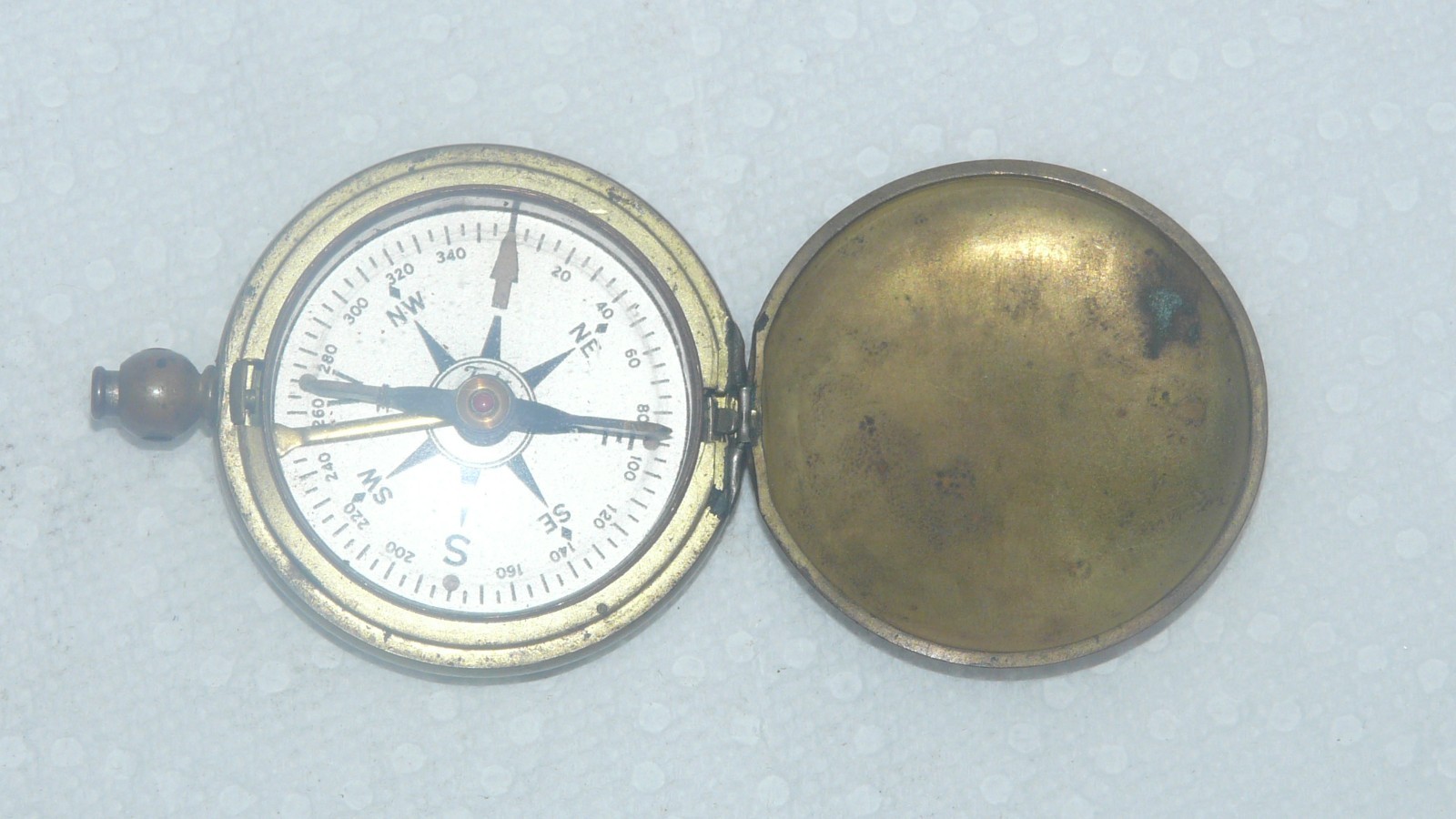 Vintage WWII U.S.C.E. (U.S. Corps of Engineers) Brass Field Compass by TAYLOR Vintage WWII U.S.C.E. (U.S. Corps of Engineers) Brass Field Compass by TAYLOR