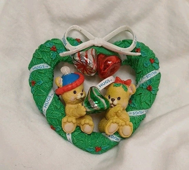 1996 Carlton Cards Heirloom Collection Hershey's Hugs 'N Kisses Ornament A5
