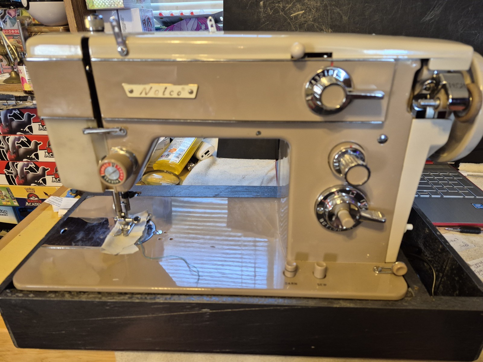 READ WORKS SEE VIDEO Vintage Nelco R-400-2 Sewing Machine 1950's