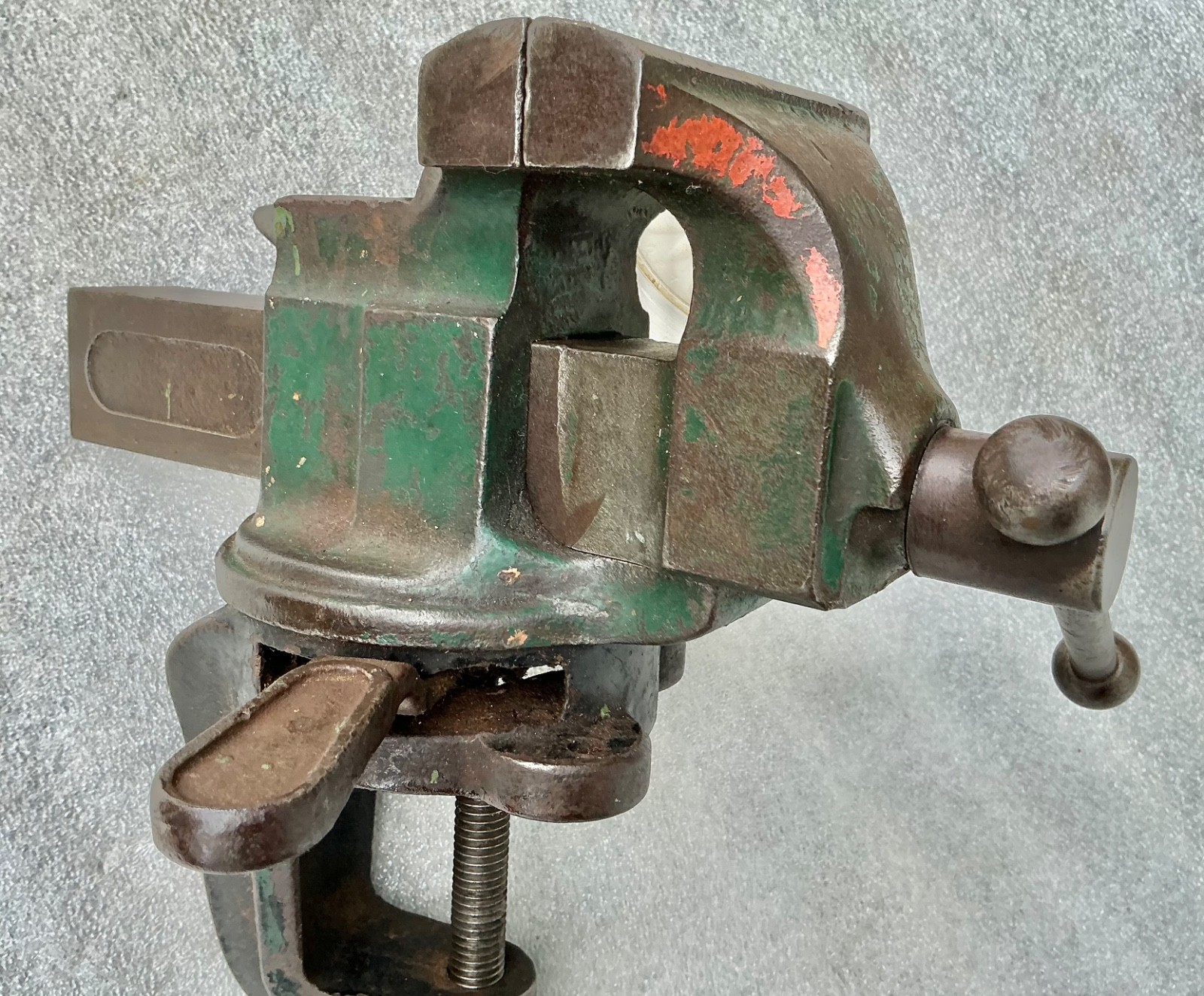 RARE LUTHER MILWAUKEE LEVER ACTION SWIVEL BASE VISE 3 1/2\