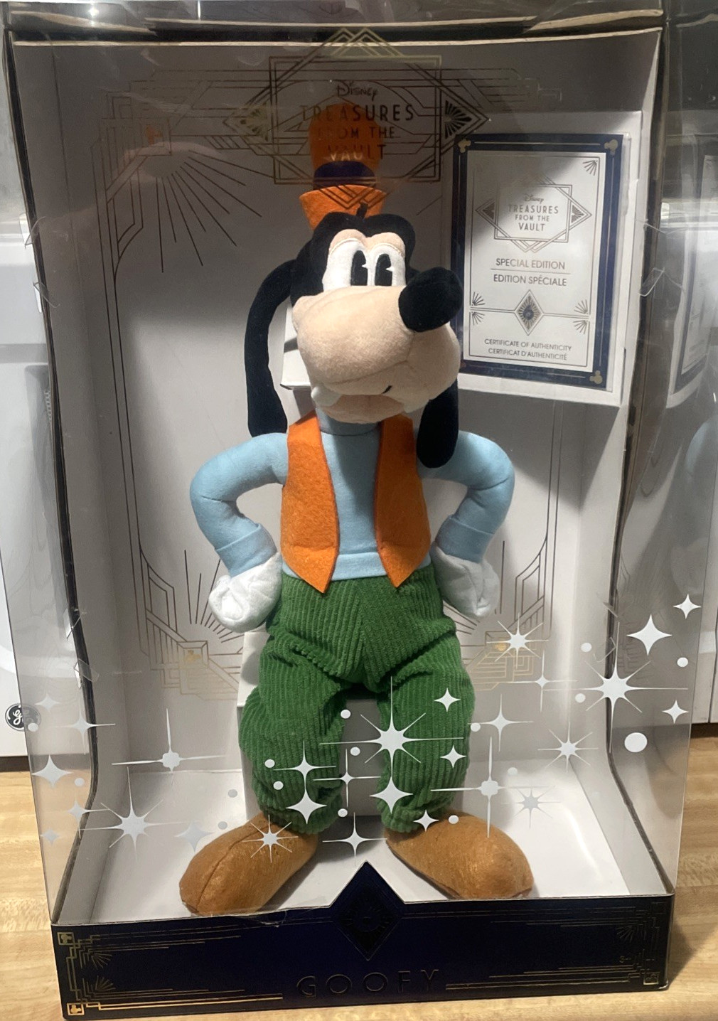 Disney Treasures From The Vault Limited Edition Goofy Plush New in Box
