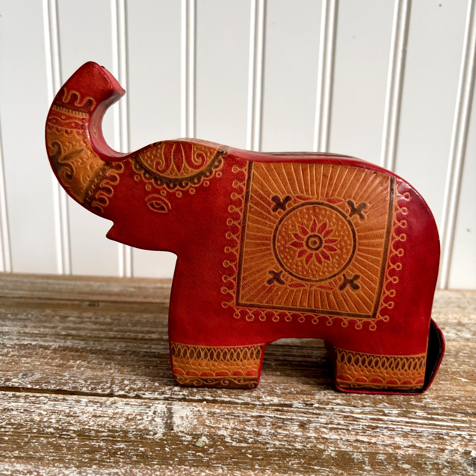 Vtg Leather Elephant Coin Piggy Bank Hand-Tooled & Embossed India Trunk Up Snap