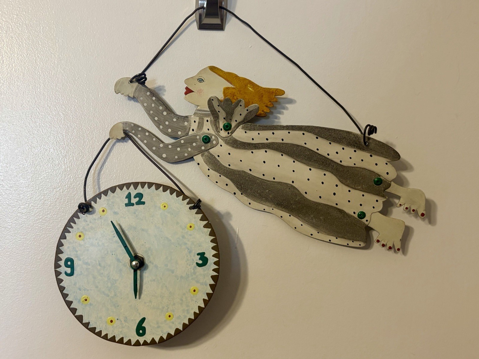 Judie Bomberger clock Vintage Flying Angel Holding Clock 11” Rare
