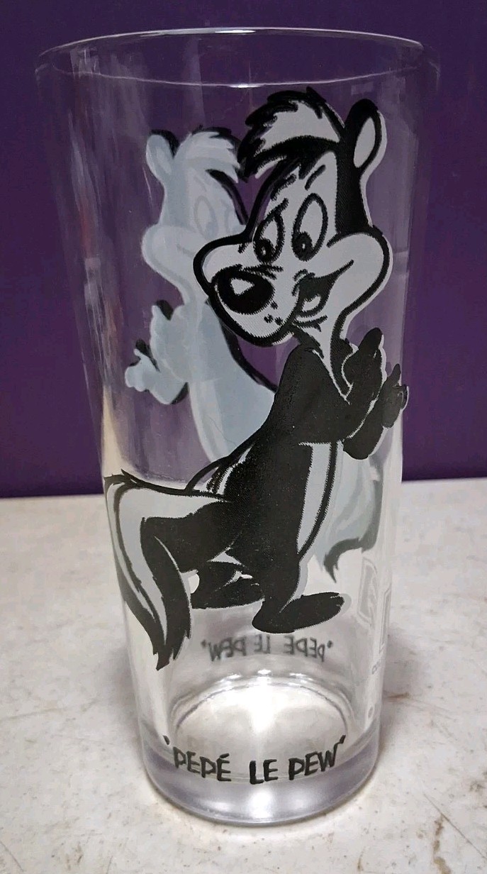 Vintage 1973 Pepe Le Pew Pepsi Collector Series Glass Looney Tunes 