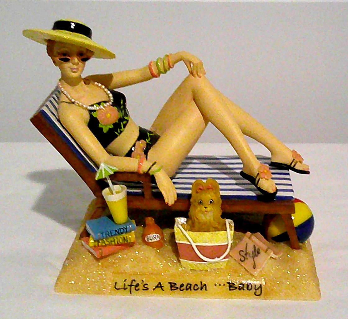 Fitz & Floyd Gift Gallery Vintage \'Life\'s A Beach... Baby\' Lady Figurine VGC