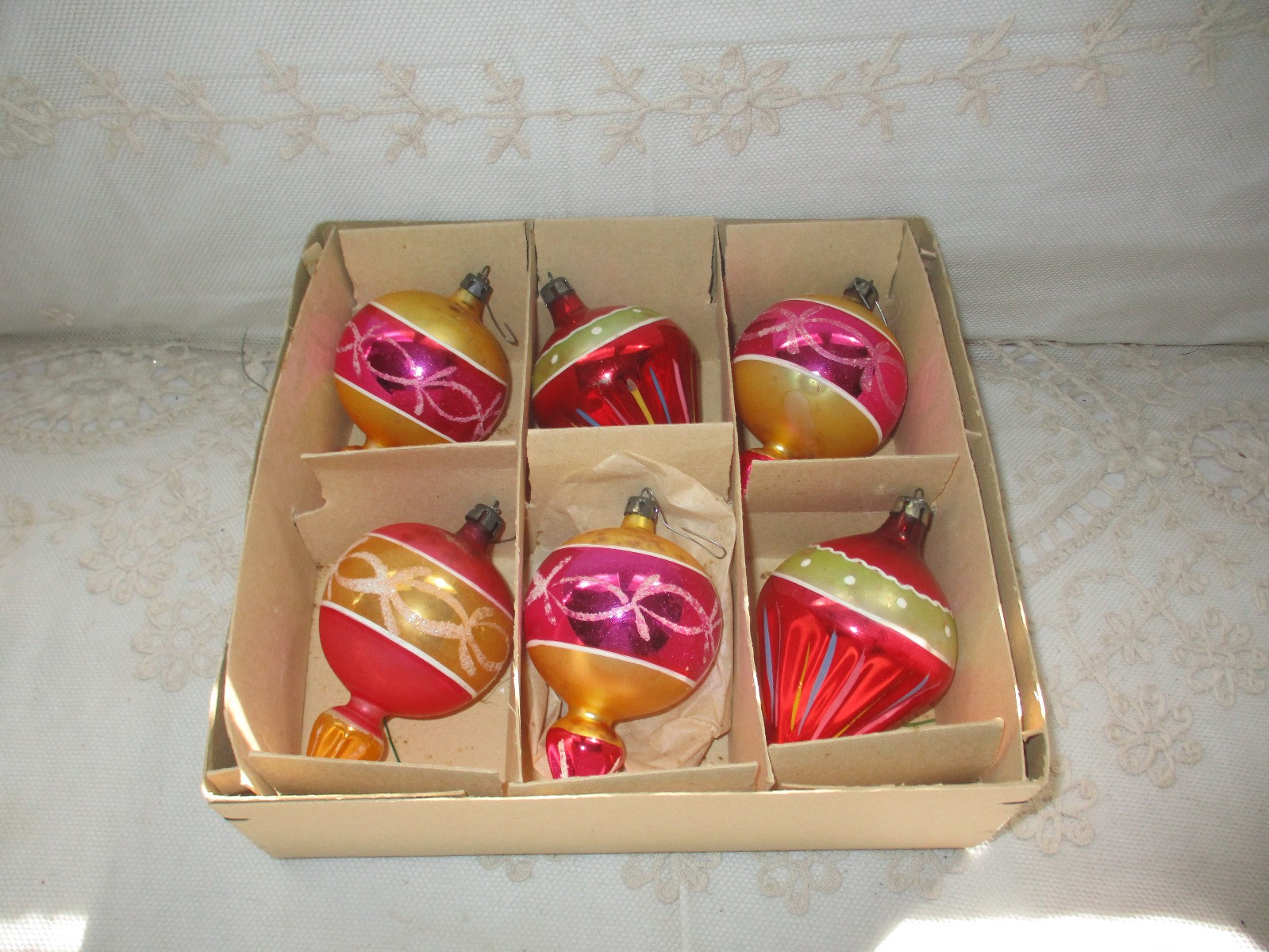 Six Vintage JUMBO 4.5” & 4.75 Six Vintage JUMBO 4.5” & 4.75
