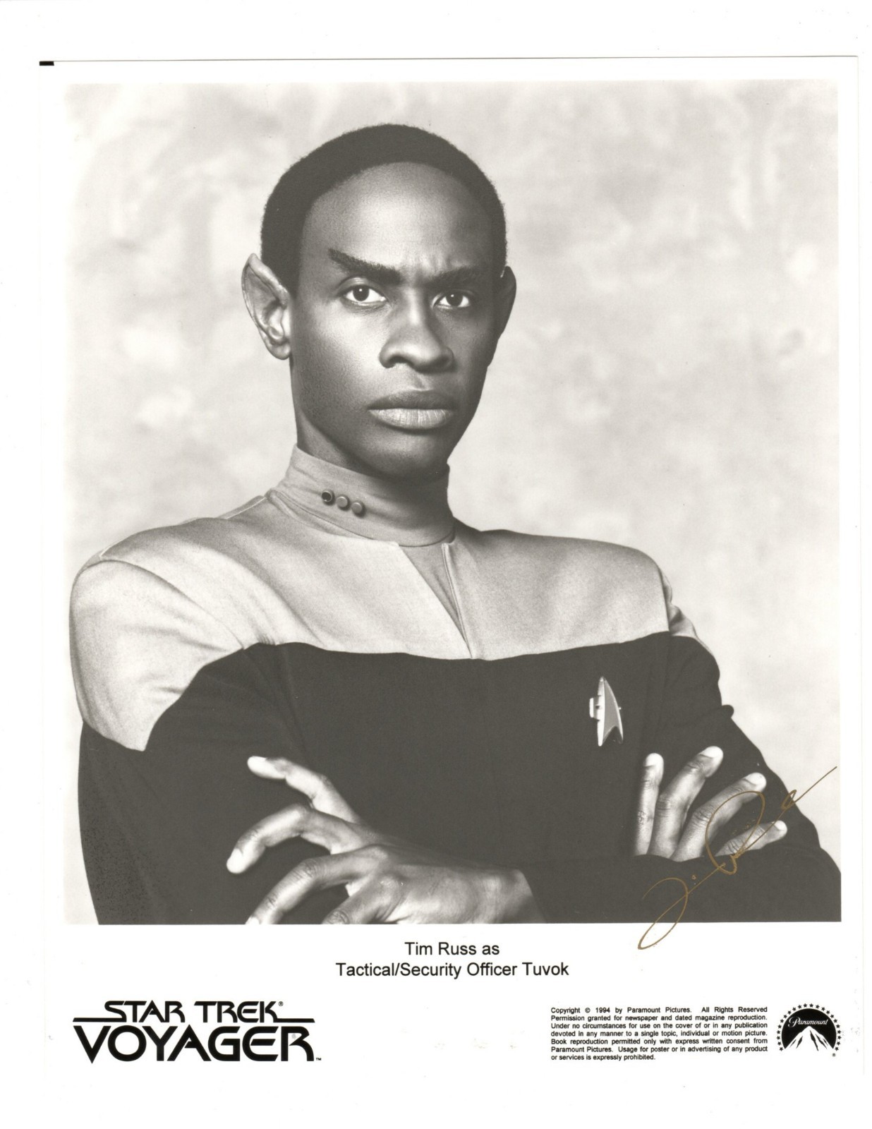 STAR TREK Autograph TIM RUSS Signed 8X10 VOYAGER 1994 Press Photo w/ COA TUVOK STAR TREK Autograph TIM RUSS Signed 8X10 VOYAGER 1994 Press Photo w/ COA TUVOK