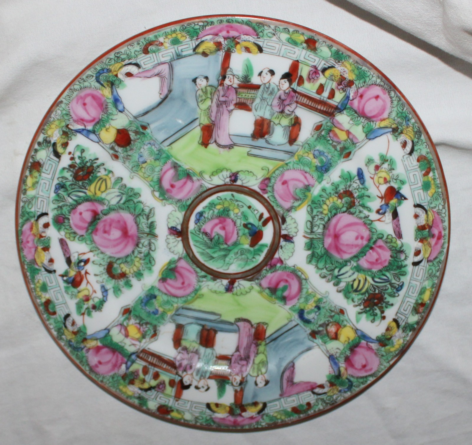10-Inch Vintage ACF Rose Medallion Famille Rose Plate Japan / Hong Kong (1970's)