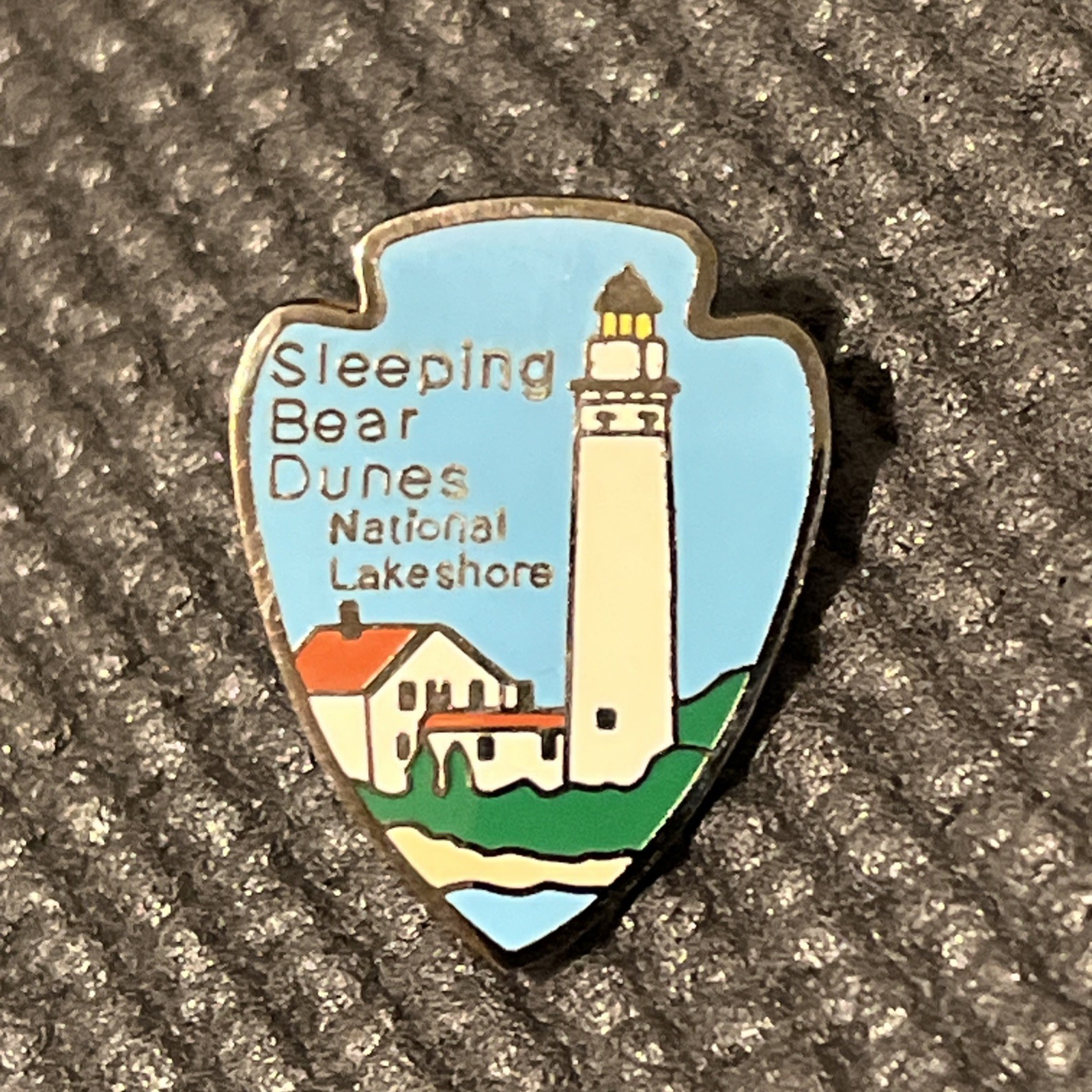 VTG Sleeping Bear Dunes National Lakeshore Michigan Hat Lapel Pin Souvenir P8145