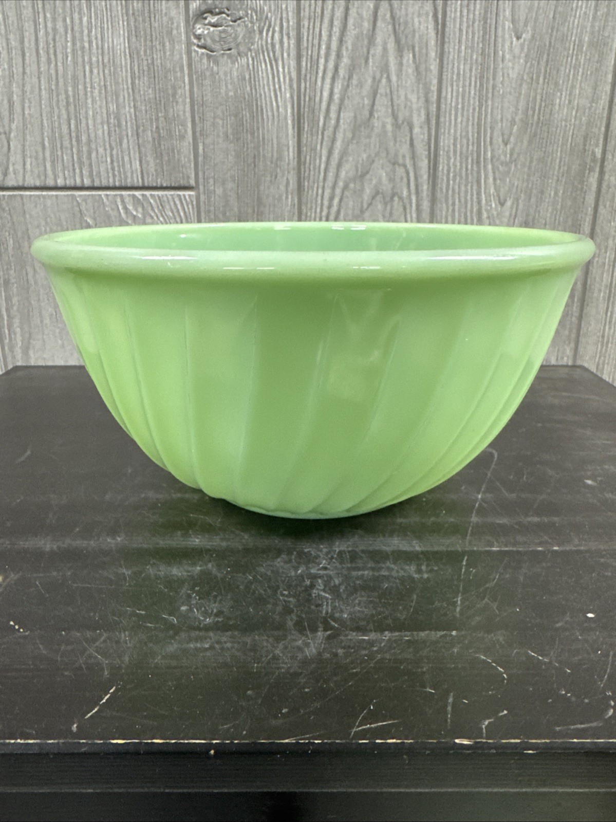 Vtg Fire King Nesting Mixing Bowls (1) 9” (1)7”(1) 6”Set Of (3)USA Vtg Fire King Nesting Mixing Bowls (1) 9” (1)7”(1) 6”Set Of (3)USA